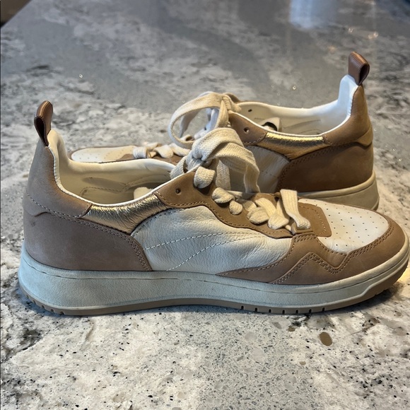 Steve Madden Everlie Soft White and Tan Leather Sneakers Size 8 - Picture 8 of 11